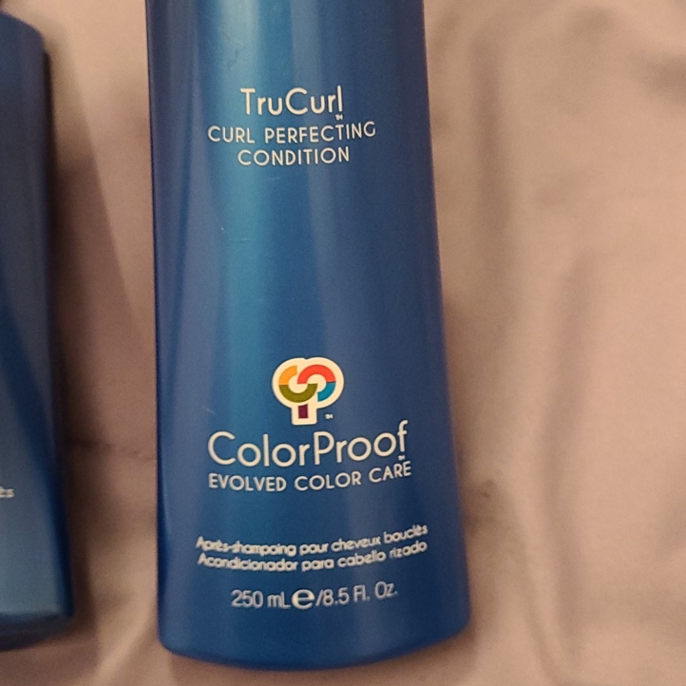 Full size TruCurl shampoo and conditioner - Picture 4 of 5